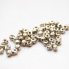 Mellandelar kub, 3 mm, Antik silver, 50 st - Bild 2
